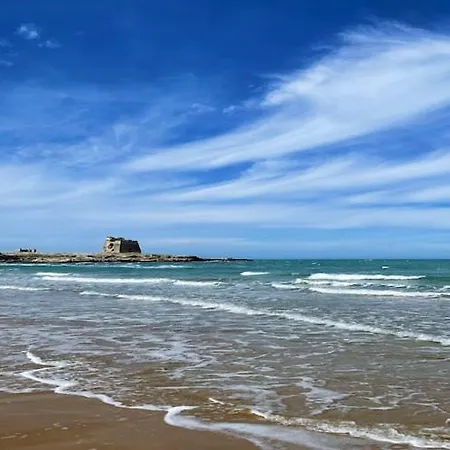 شقة In A Drive Away From The Sea فيستَ